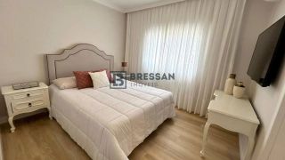 APARTAMENTO FRENTE MAR À VENDA NO CENTRO DE BALNEÁRIO CAMBORIÚ-SC