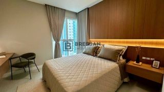APARTAMENTO À VENDA NO CENTRO DE BALNEÁRIO CAMBORIÚ-SC