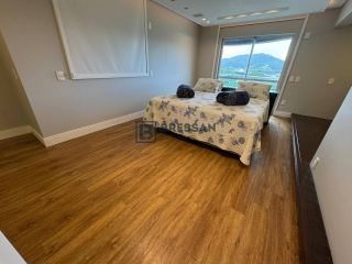 APARTAMENTO FRENTE MAR À VENDA NA BARRA SUL DE BALNEÁRIO CAMBORIÚ/SC