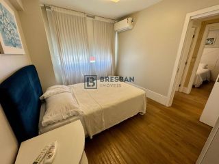 APARTAMENTO FRENTE MAR À VENDA NO CENTRO DE BALNEÁRIO CAMBORIÚ/SC