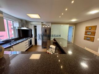 APARTAMENTO FRENTE MAR À VENDA NO CENTRO DE BALNEÁRIO CAMBORIÚ/SC