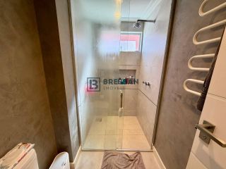 APARTAMENTO FRENTE MAR Á VENDA NO CENTRO DE BALNEÁRIO CAMBORIÚ-SC