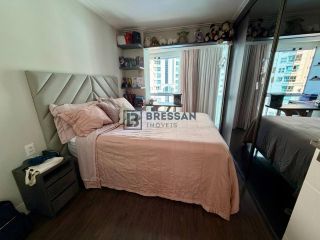 APARTAMENTO FRENTE MAR Á VENDA NO CENTRO DE BALNEÁRIO CAMBORIÚ-SC