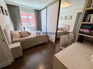 APARTAMENTO FRENTE MAR Á VENDA NO CENTRO DE BALNEÁRIO CAMBORIÚ-SC