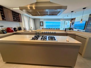 APARTAMENTO FRENTE MAR Á VENDA NO CENTRO DE BALNEÁRIO CAMBORIÚ-SC