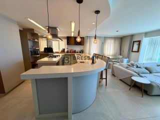 APARTAMENTO FRENTE MAR Á VENDA NO CENTRO DE BALNEÁRIO CAMBORIÚ-SC