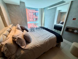 APARTAMENTO FRENTE MAR Á VENDA NO CENTRO DE BALNEÁRIO CAMBORIÚ-SC