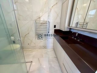 APARTAMENTO À VENDA NO CENTRO DE BALNEÁRIO CAMBORIÚ-SC