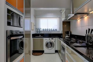 APARTAMENTO À VENDA NO CENTRO DE BALNEÁRIO CAMBORIÚ-SC