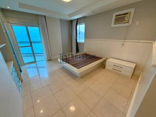 APARTAMENTO FRENTE MAR À VENDA NO CENTRO DE BALNEÁRIO CAMBORIÚ-SC