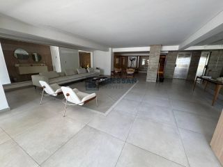 APARTAMENTO FRENTE MAR À VENDA NO CENTRO DE BALNEÁRIO CAMBORIÚ-SC