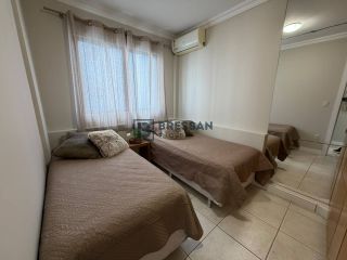 APARTAMENTO À VENDA NO CENTRO DE BALNEÁRIO CAMBORIÚ-SC