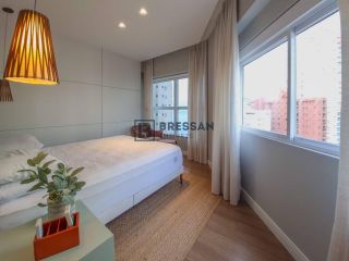 APARTAMENTO À VENDA NO CENTRO DE BALNEÁRIO CAMBORIÚ-SC