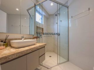 APARTAMENTO À VENDA NO CENTRO DE BALNEÁRIO CAMBORIÚ-SC