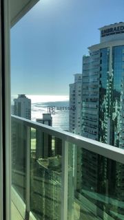 APARTAMENTO À VENDA NO CENTRO DE BALNEÁRIO CAMBORIÚ-SC