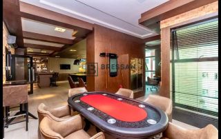 APARTAMENTO À VENDA NO CENTRO DE BALNEÁRIO CAMBORIÚ-SC