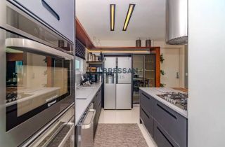APARTAMENTO À VENDA NO CENTRO DE BALNEÁRIO CAMBORIÚ-SC