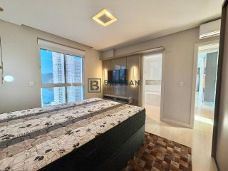 APARTAMENTO À VENDA NO CENTRO DE BALNEÁRIO CAMBORIÚ-SC