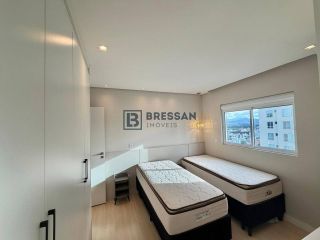 APARTAMENTO À VENDA NO CENTRO DE BALNEÁRIO CAMBORIÚ-SC