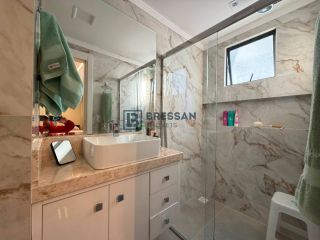 APARTAMENTO À VENDA NO CENTRO DE BALNEÁRIO CAMBORIÚ-SC