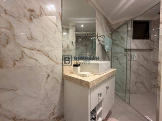 APARTAMENTO À VENDA NO CENTRO DE BALNEÁRIO CAMBORIÚ-SC
