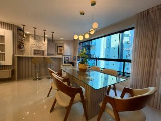 APARTAMENTO À VENDA NO CENTRO DE BALNEÁRIO CAMBORIÚ-SC