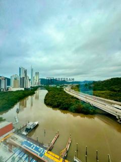 APARTAMENTO À VENDA NO CENTRO DE BALNEÁRIO CAMBORIÚ-SC