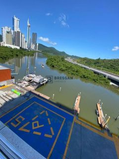 APARTAMENTO À VENDA NO CENTRO DE BALNEÁRIO CAMBORIÚ-SC