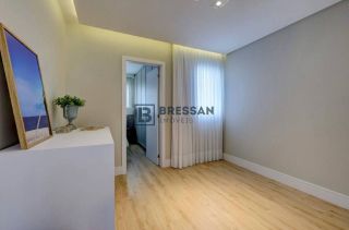 APARTAMENTO À VENDA NO CENTRO DE BALNEÁRIO CAMBORIÚ-SC