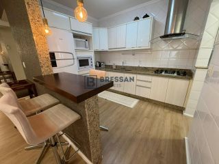 APARTAMENTO À VENDA NO CENTRO DE BALNEÁRIO CAMBORIÚ-SC