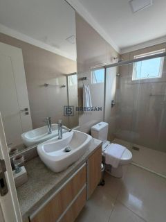 APARTAMENTO À VENDA NO CENTRO DE BALNEÁRIO CAMBORIÚ-SC