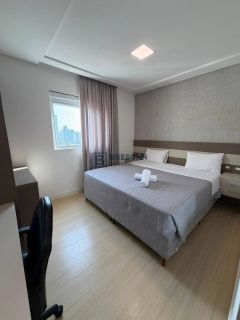 APARTAMENTO À VENDA NO CENTRO DE BALNEÁRIO CAMBORIÚ-SC
