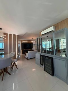 APARTAMENTO À VENDA NO CENTRO DE BALNEÁRIO CAMBORIÚ-SC