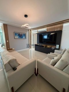 APARTAMENTO À VENDA NO CENTRO DE BALNEÁRIO CAMBORIÚ-SC