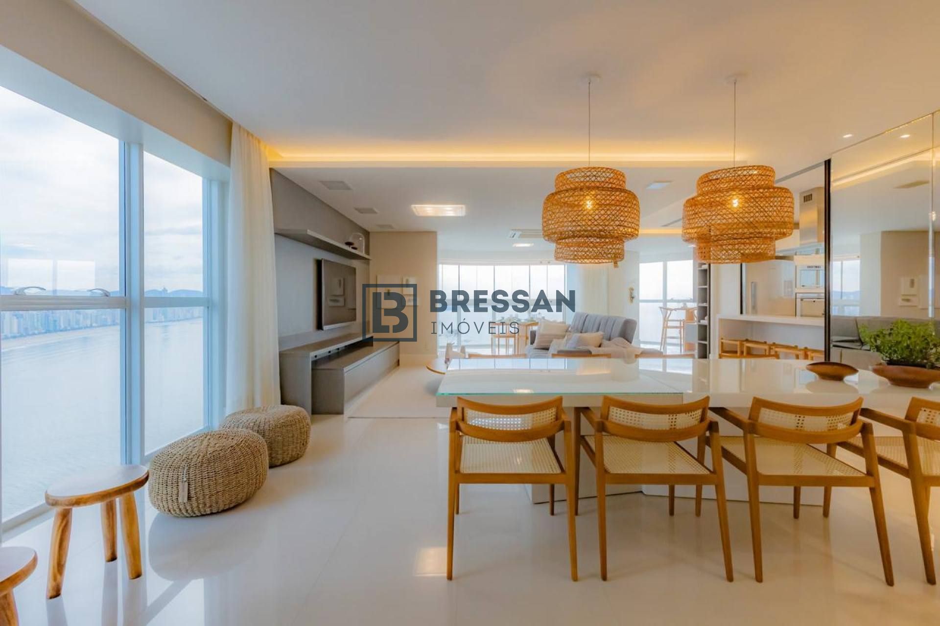 APARTAMENTO FRENTE MAR À VENDA NA BARRA SUL DE BALNEÁRIO CAMBORIÚ/SC