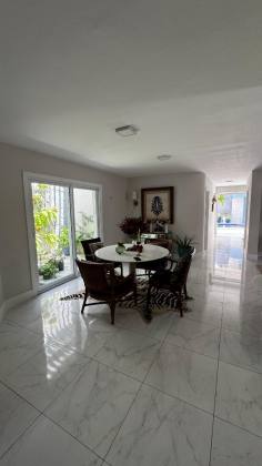 CASA DUPLEX ALTO PADRAO