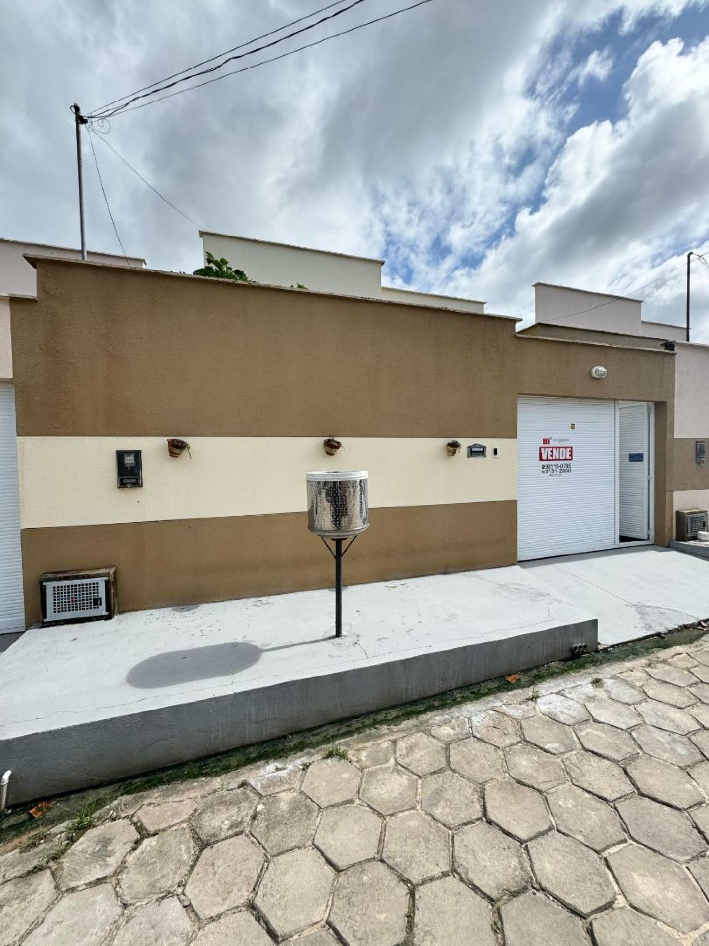 (MR) VENDA - CASA NO ARAÇAGY COM 3 SUÍTES