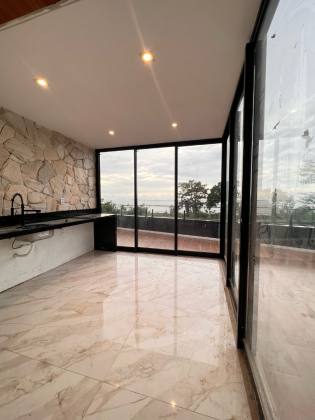 VENDA - CASA NOVA com 3 suítes no COND. DAMHA - ARAÇAGY