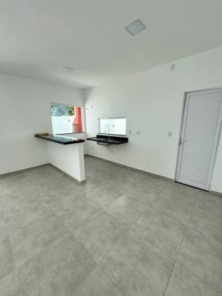 (MR) VENDA - CASAS SOLTAS NA RAPOSA 3 quartos, 1 suíte, 2 semi suítes,  - Raposa