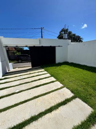 (MR) VENDA - CASAS SOLTAS NA RAPOSA 3 quartos, 1 suíte, 2 semi suítes,  - Raposa