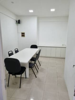 (P) LOCAÇÃO - SALA COMERCIAL ED. VINÍCIUS DE MORAES em JARDIM RENASCENÇA - SÃO LUÍS