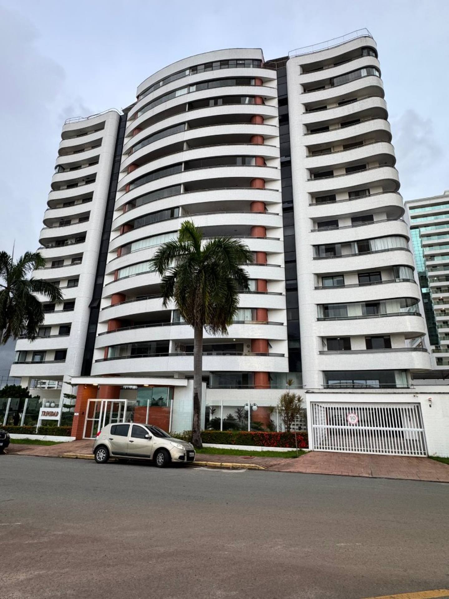 (MR) VENDA - COND. TRINIDAD, AP com 4 suítes, 239,59m² EXCELENTE OPORTUNIDADE!!!