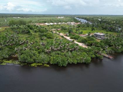 (MR) VENDA - TERRENO EM BARREIRINHAS, ÁS MARGENS DO RIO PREGUIÇA