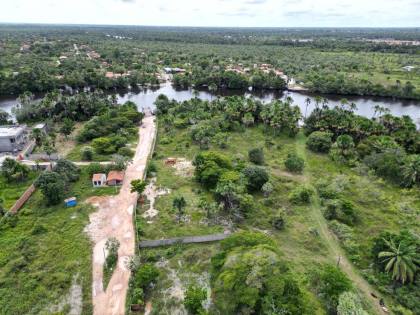(MR) VENDA - TERRENO EM BARREIRINHAS, ÁS MARGENS DO RIO PREGUIÇA