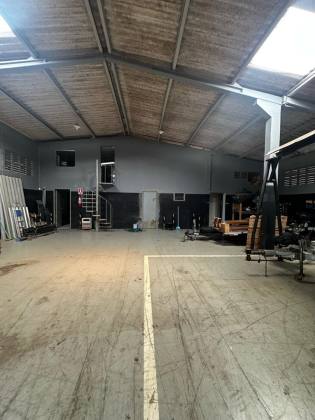(MR) LOCAÇÃO - GALPÃO COMERCIAL 440m²