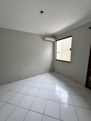 (MR) LOCAÇÃO - CASA NO CALHAU