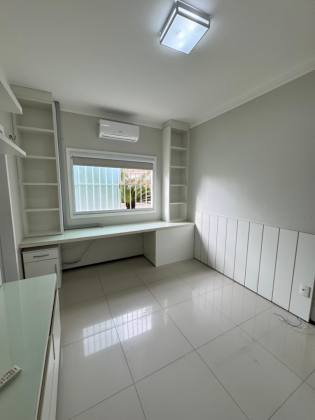 (MR) VENDA - CASA NO CONDOMÍNIO INTERLAGOS