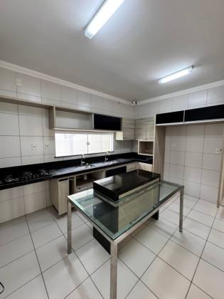 (MR) VENDA - CASA NO CONDOMÍNIO INTERLAGOS