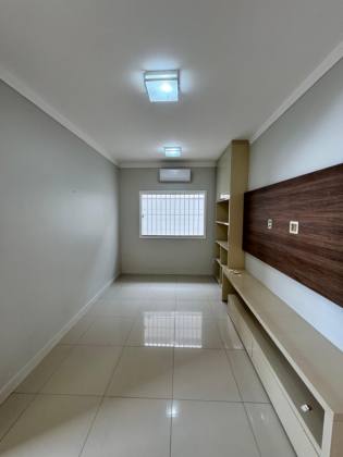 (MR) VENDA - CASA NO CONDOMÍNIO INTERLAGOS
