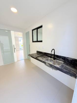 (MR) VENDA CASA - COND. ALPHAVILLE